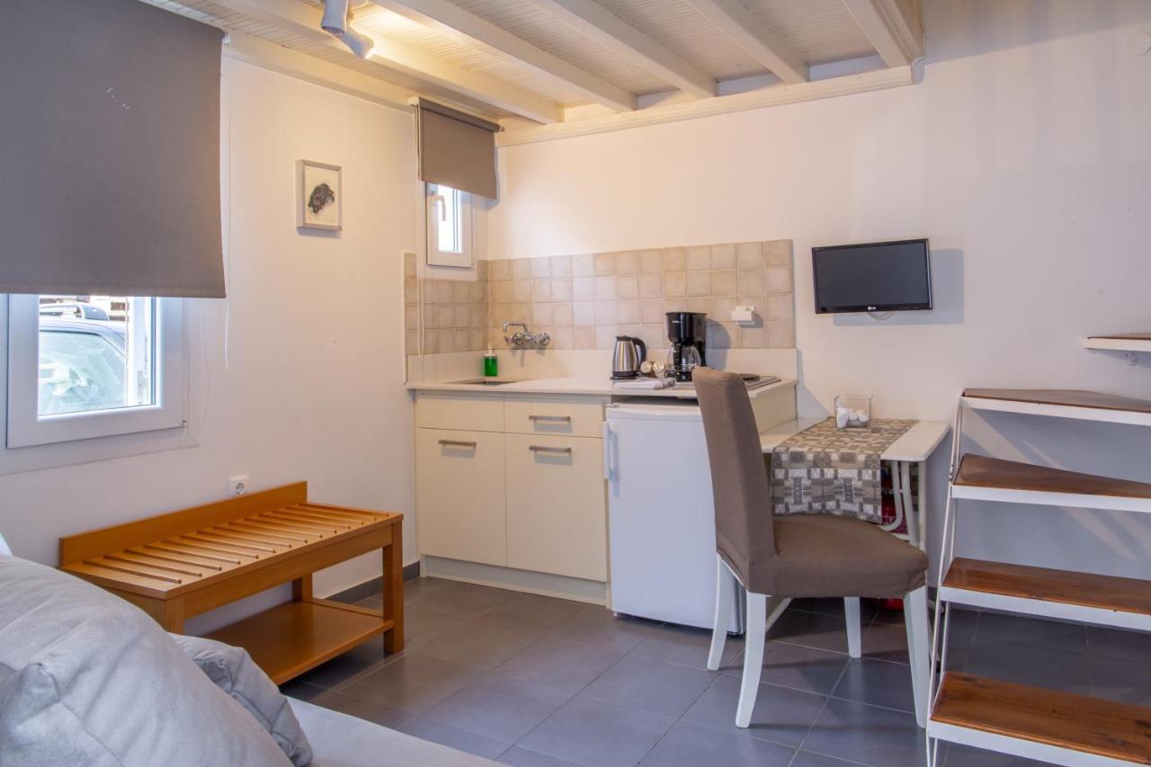 Alkyoni Studios Andros Town Room photo